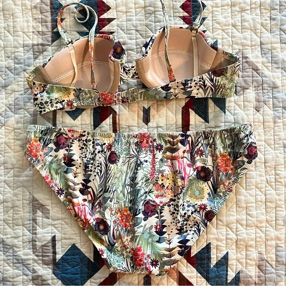 J. Crew Floral Bikini - 34A - Picture 3 of 4